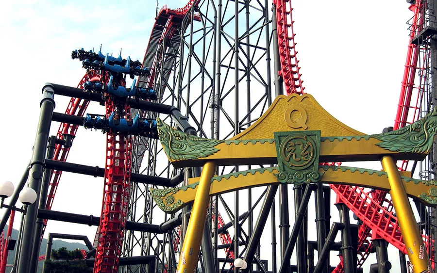 Eejanaika coaster, Fuji-Q Highland