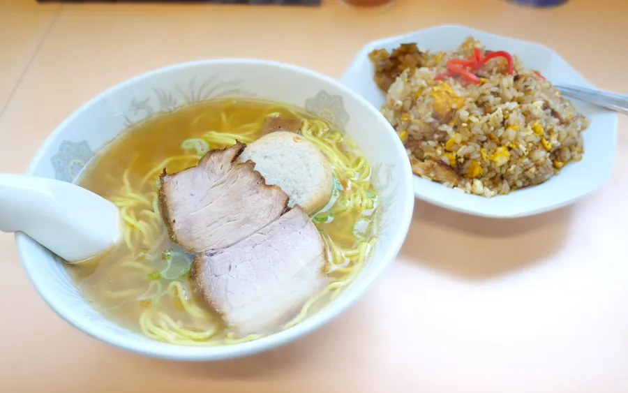 Shio ramen and fried rice at a Hakodate ramen counter