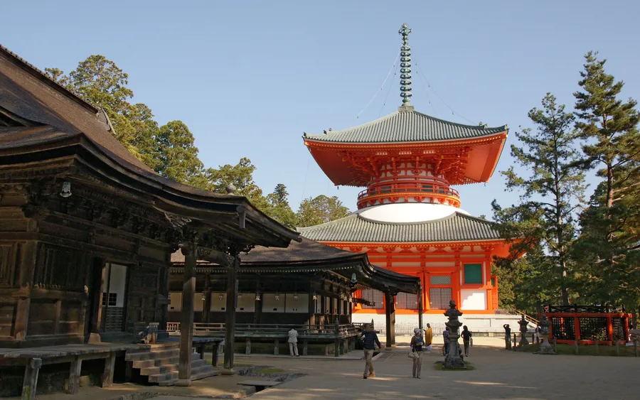 Konpon Daito pagoda, Danjo Garan, Koyasan