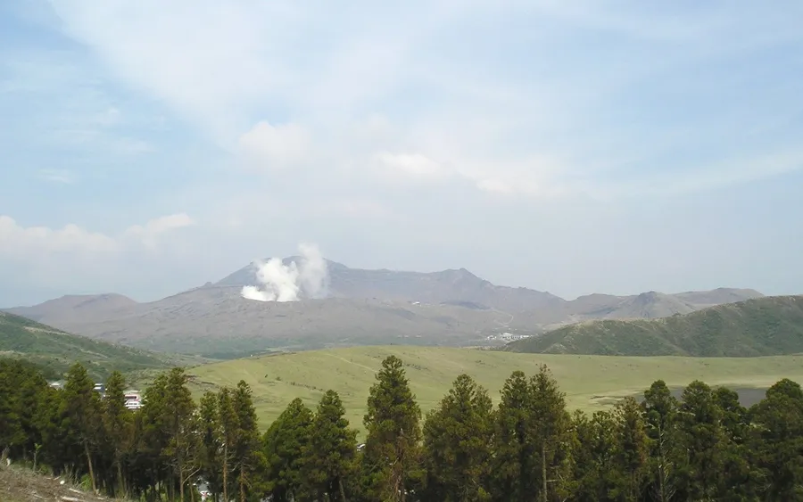 Nakadake Crater from Kusasenri viewpoint, Mount Aso