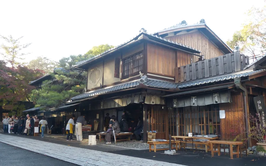 Storefront of Ichimonjiya Wasuke (Ichiwa), Kyoto