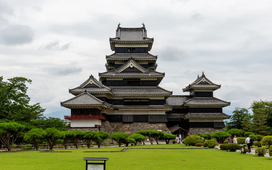 Matsumoto Castle ("Crow Castle")