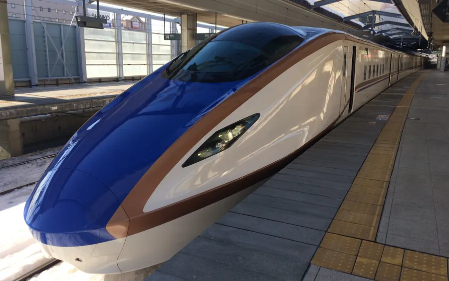Hokuriku Shinkansen at Nagano Station