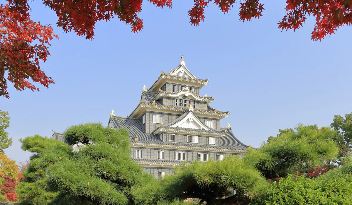 Okayama Castle ("Crow Castle")