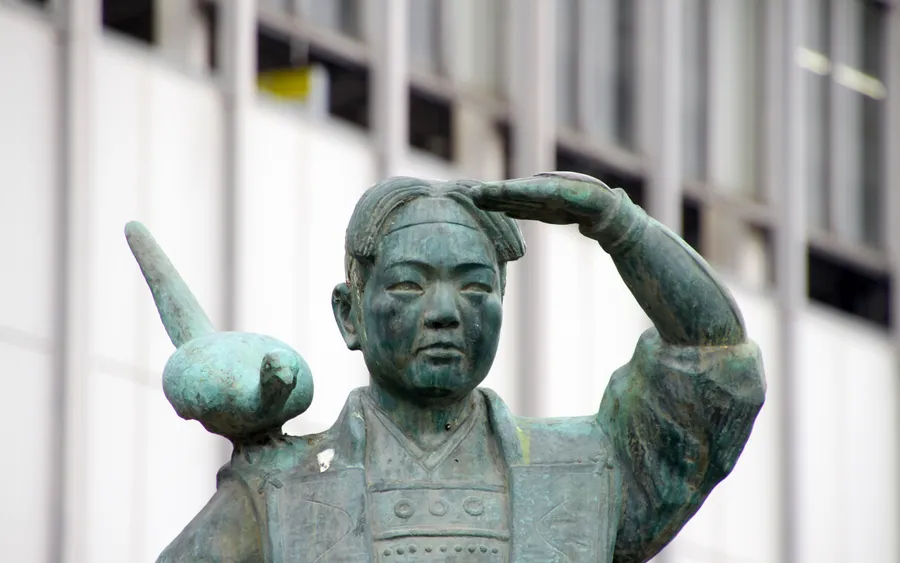 Momotaro statue, Okayama Station
