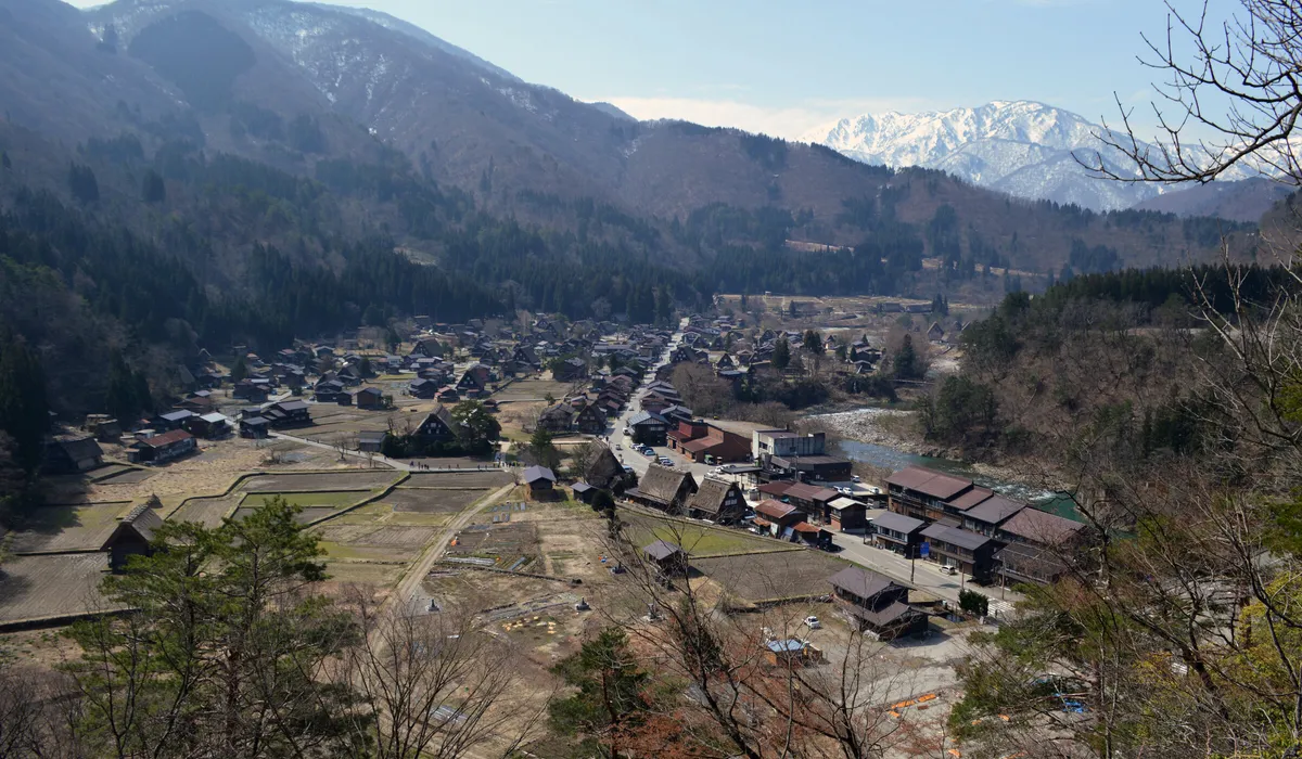 View over Ogimachi from the Shiroyama observation deck, Shirakawa-go